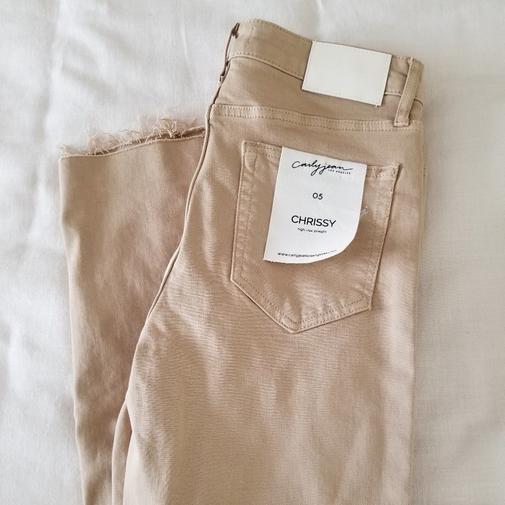 NWT Carly Jean LA Chrissy Jeans Size 5